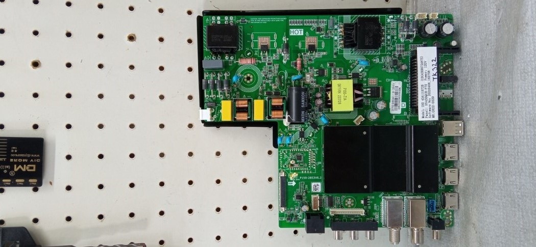 TK322 VOX UHD 43A11U672B P150-2853V6.2-A HV430QUB-F70 UHD